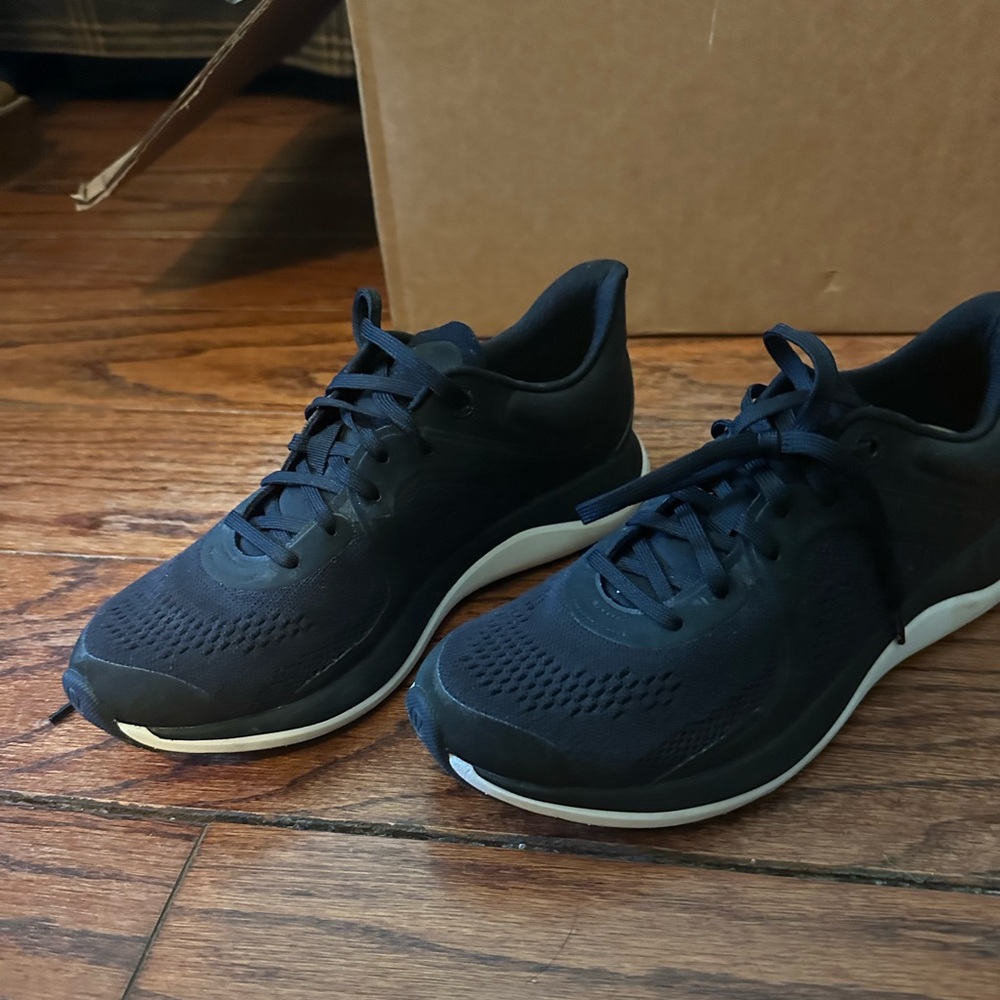 Lululemon tennis shoes